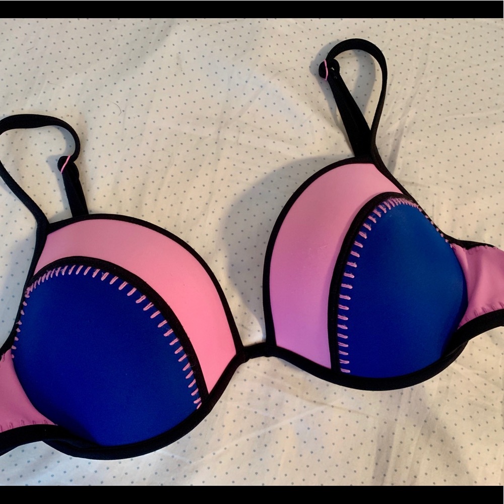 Victoria’s Secret Swim Top - Picture 2 of 2